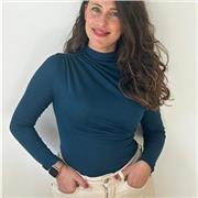 Graduada en bioquímica con máster en formación del profesorado imparte clases de preparación de selectividad